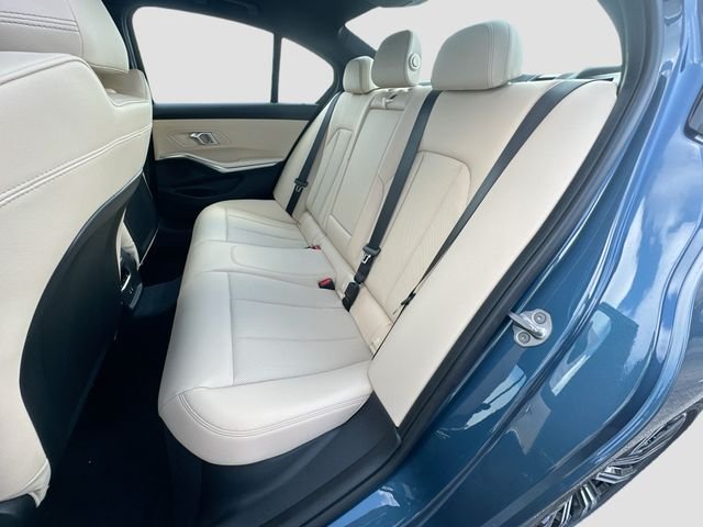New 2026 Blue BMW 330i image 19