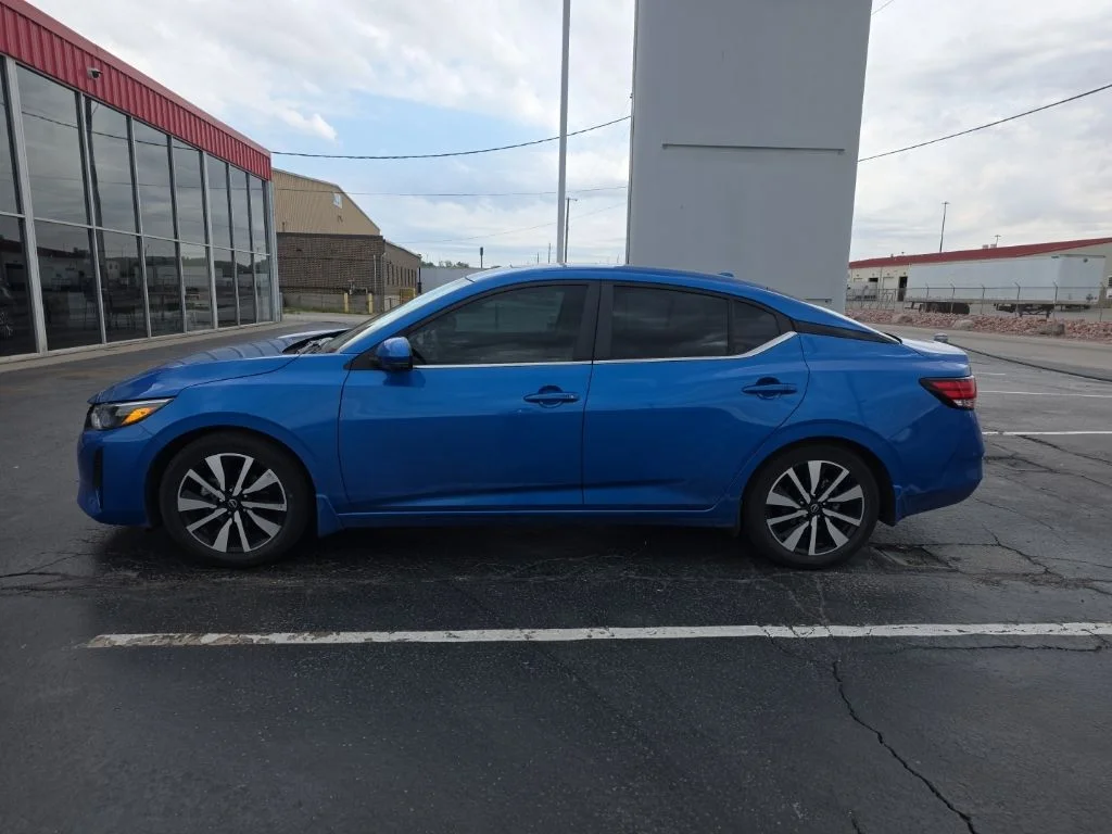 2024 Nissan Sentra SV CVT's photo