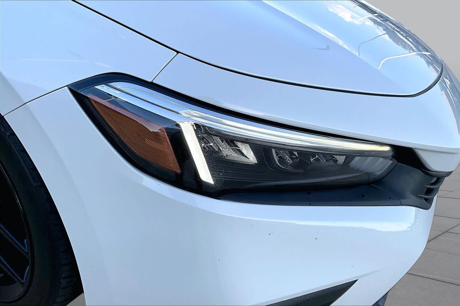 Used 2022 Platinum White Pearl Honda Sport image 26