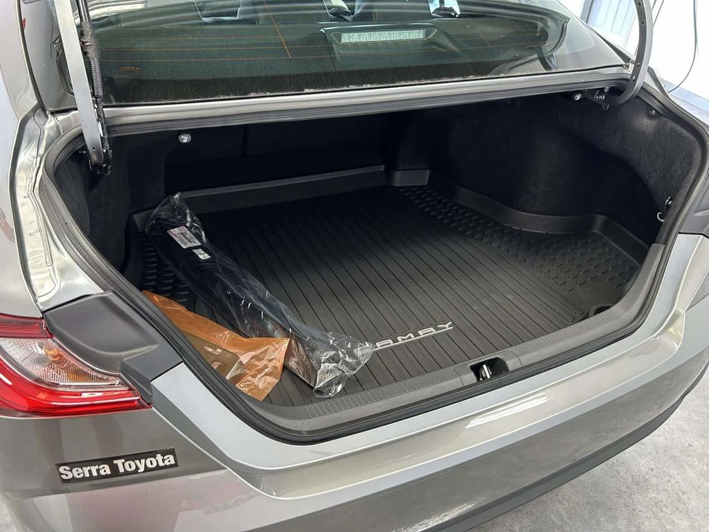 Used 2026  Toyota SE image 12