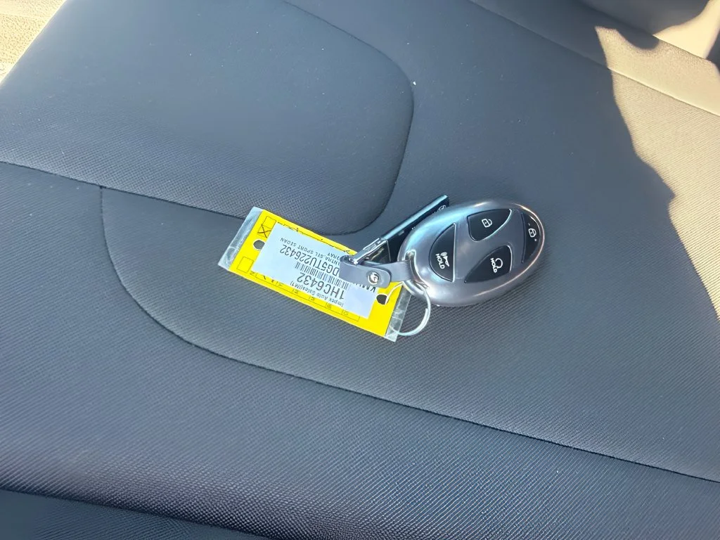 Used 2026 Gray Hyundai SEL Sport image 27