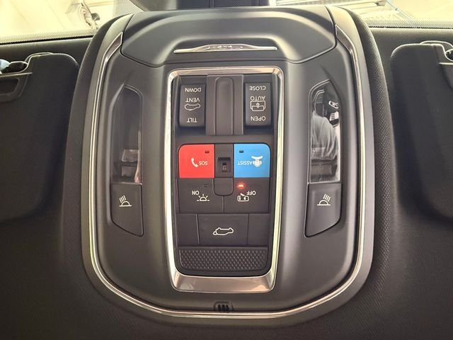 2025 Jeep Grand Cherokee Altitude - Photo 36