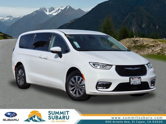 2023 Chrysler Pacifica Hybrid Touring L