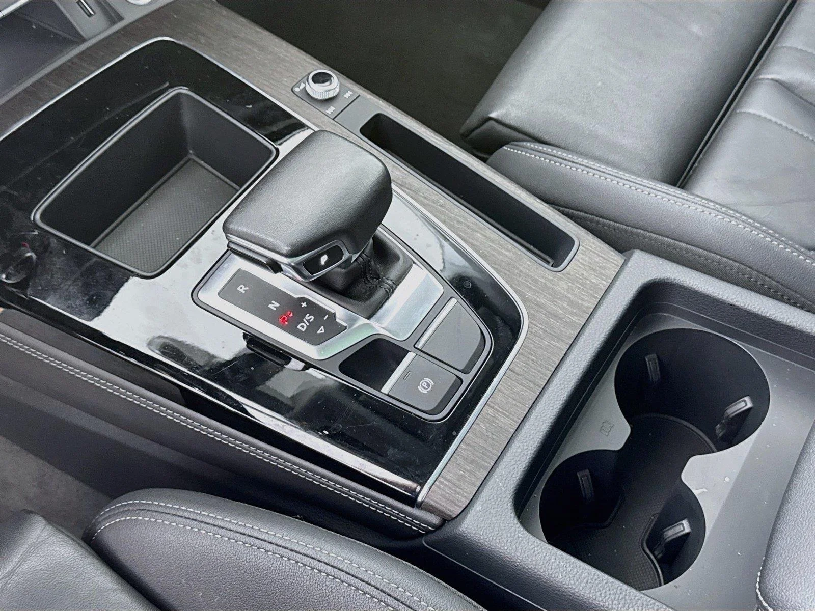 Used 2024  AUDI PREMPLS image 16