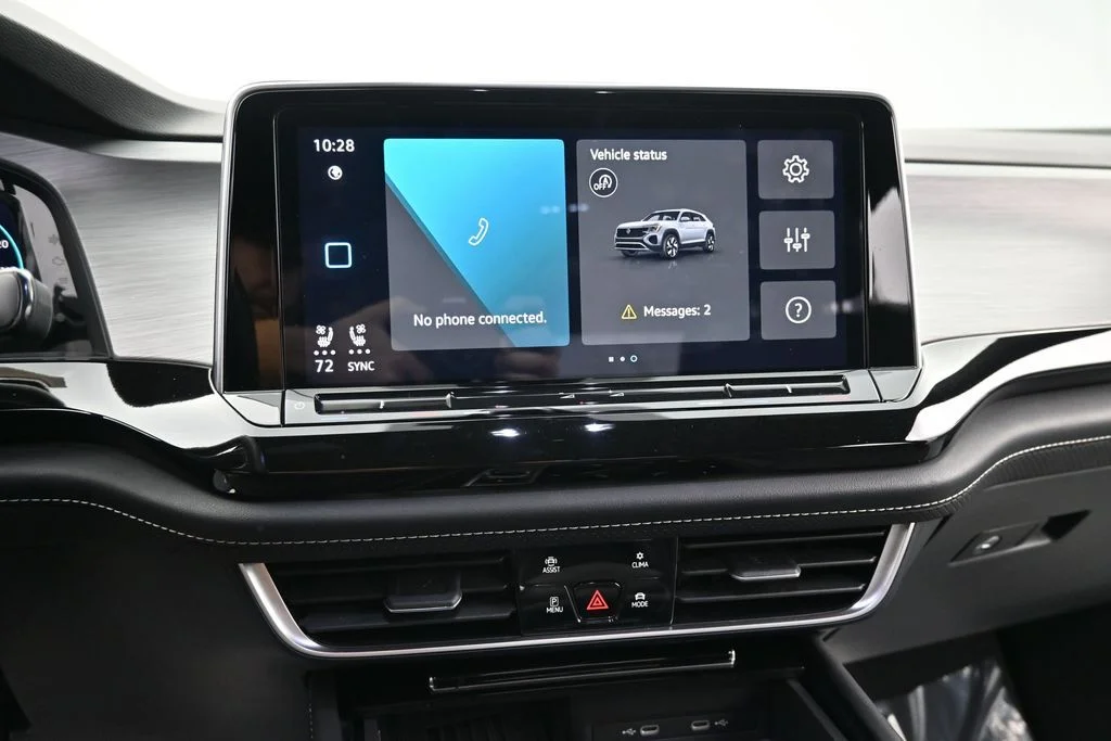 2025 Volkswagen Atlas Cross Sport SE w/Tech - Photo 26