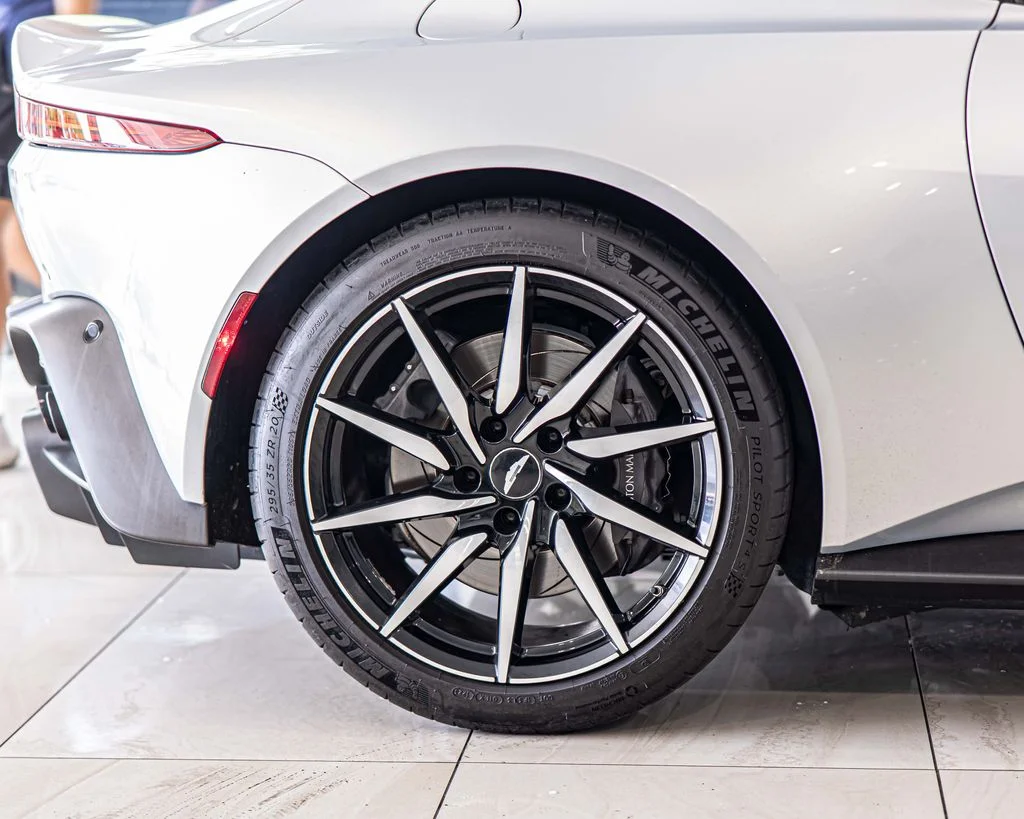 Used 2020 Silver Aston Martin Base image 11