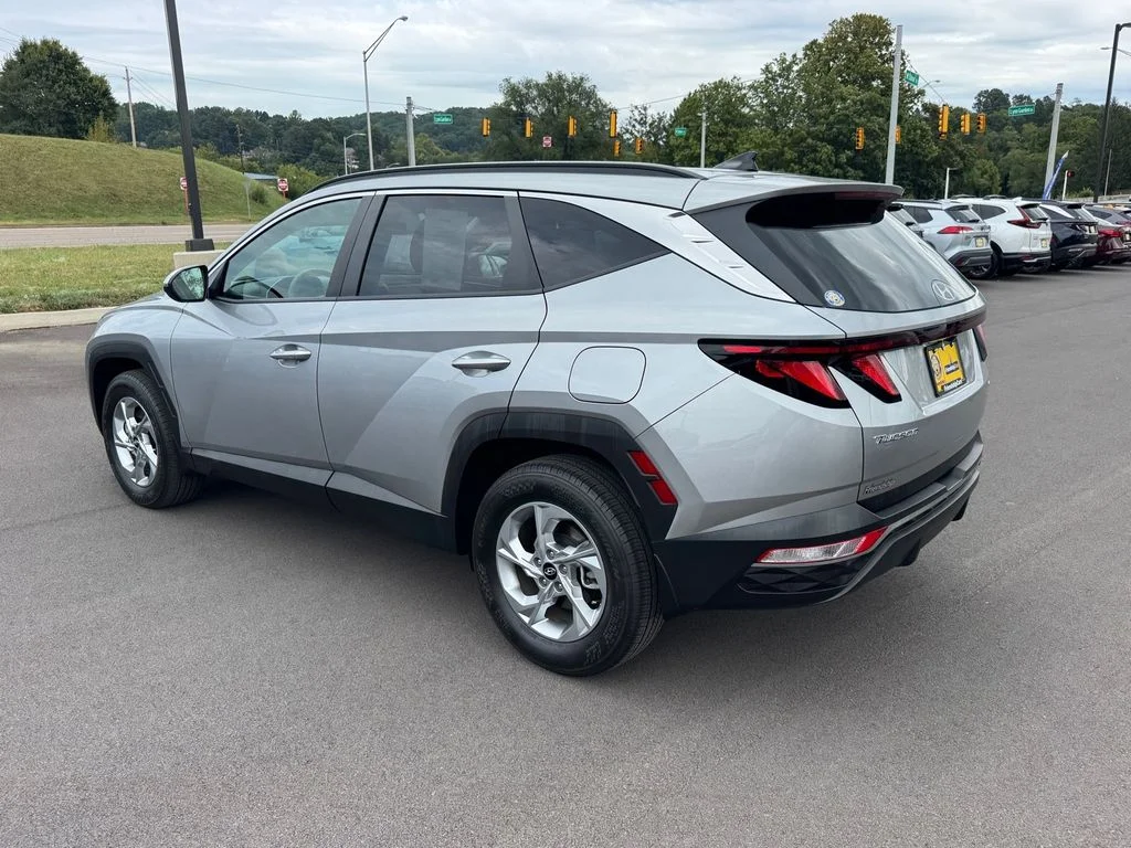 Used 2024 Silver Hyundai SEL image 5
