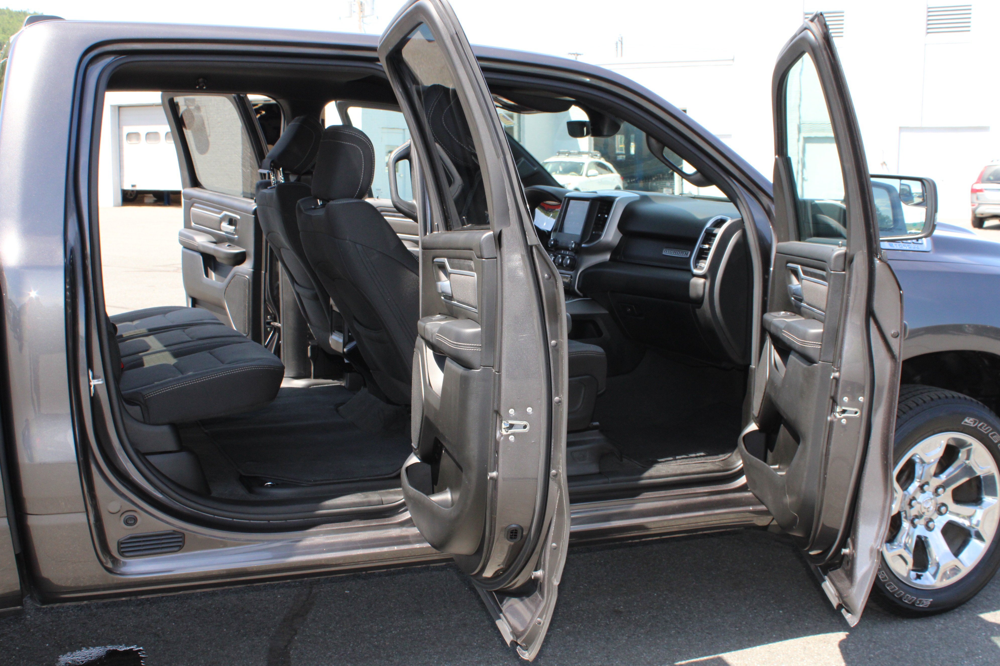Used 2023 Granite Crystal Metallic Clearcoat Ram Big Horn image 17