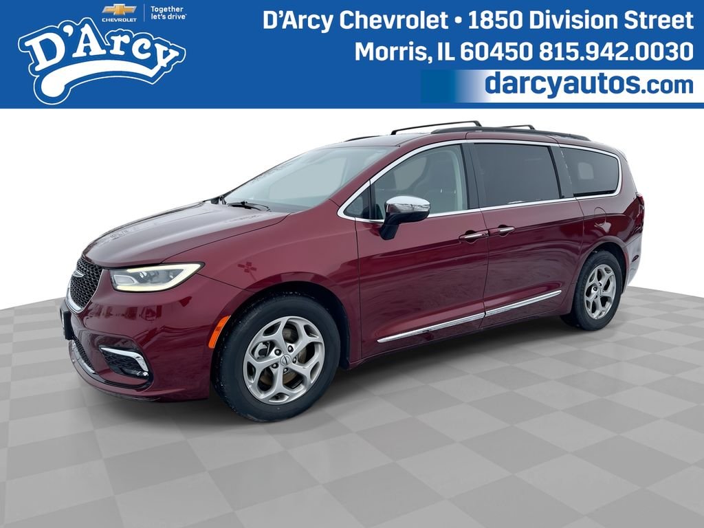 2023 Chrysler Pacifica Limited's photo