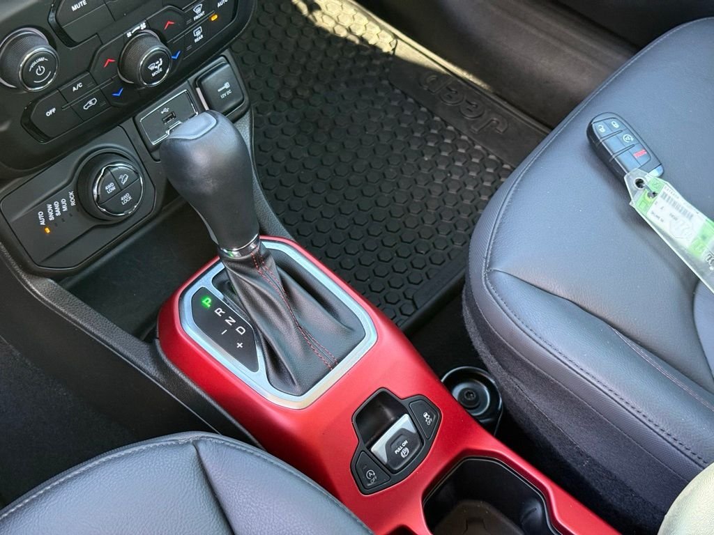 Used 2022 Gray Jeep Trailhawk image 34