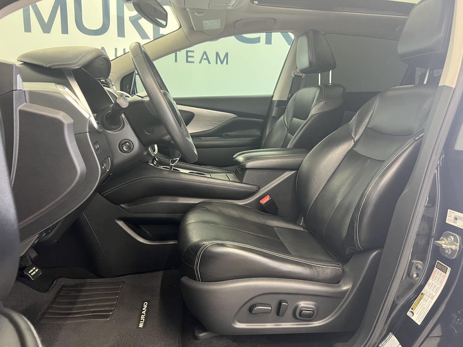 Used 2015 Magnetic Black Metallic Nissan Platinum image 12