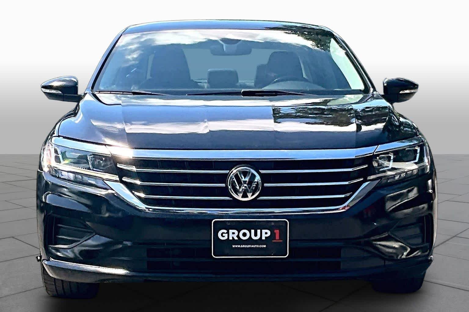 Pre-Owned 2020 Volkswagen Passat 2.0T SE
