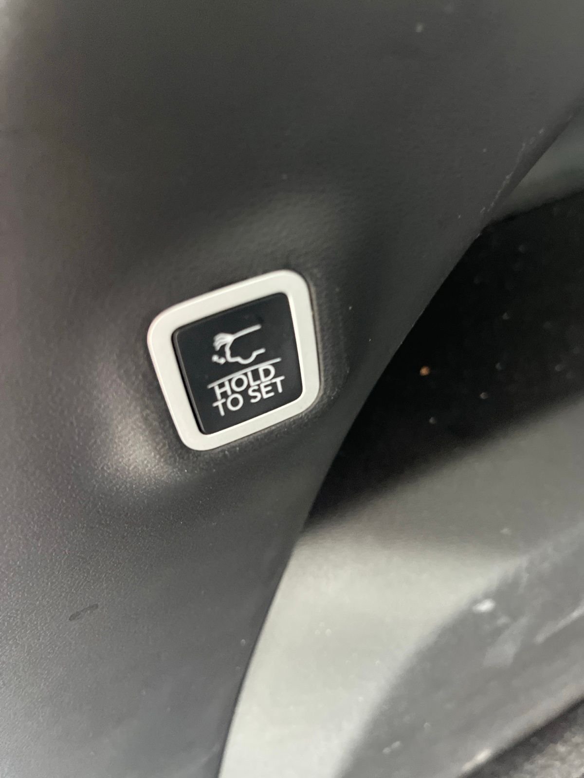 Used 2025 White Jeep Limited image 22