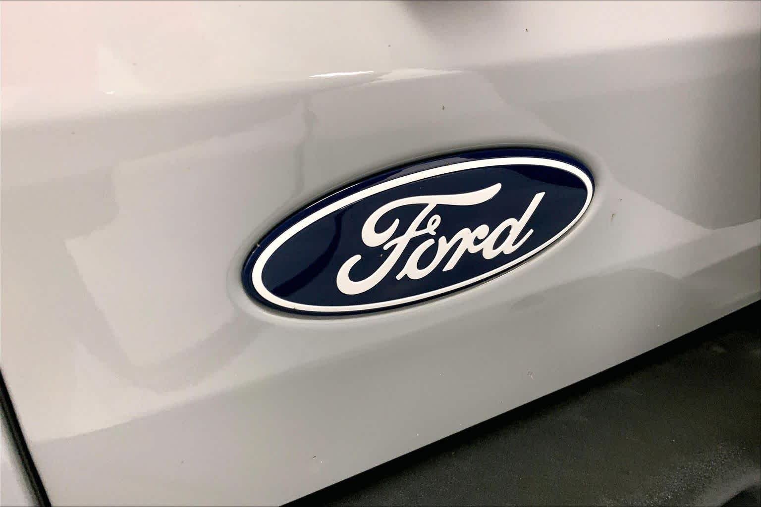 New 2026 Avalanche Gray Ford Big Bend® image 12