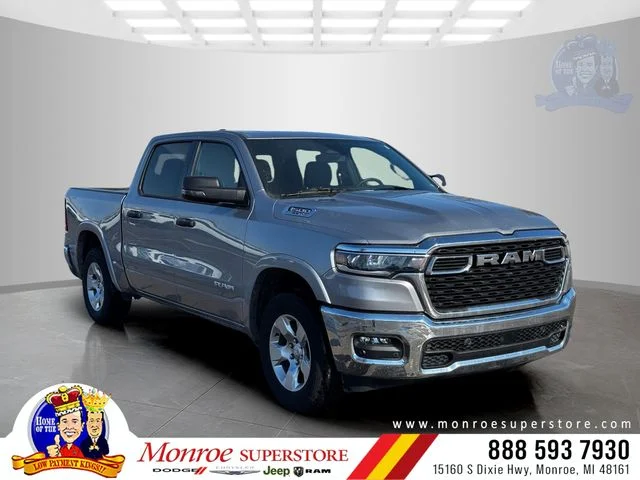 2025 RAM 1500 Big Horn/Lone Star 4x4 Crew Cab 5'7's photo
