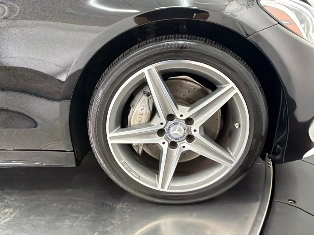 Used 2015 Black Mercedes-Benz C 400 image 9