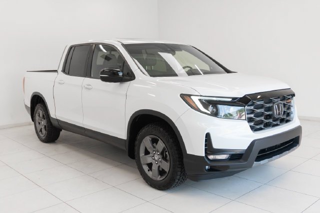 Used 2024 White Honda TrailSport image 21