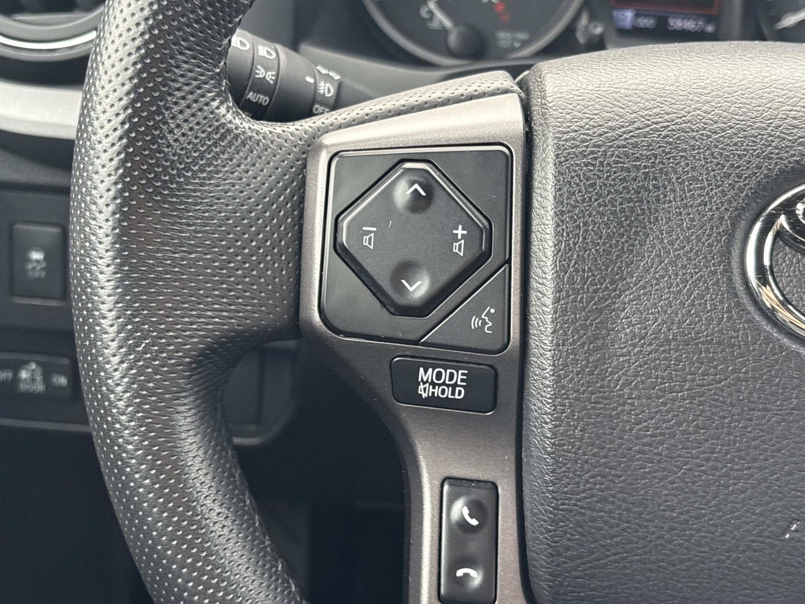 2022 Toyota Tacoma SR5 - Photo 17