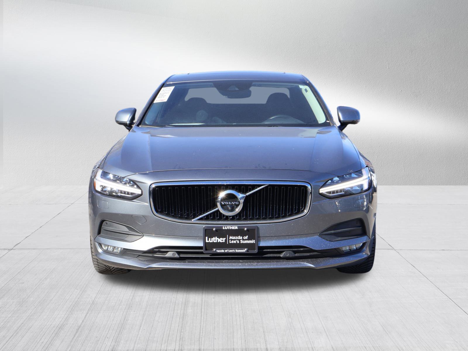 Used 2018 Volvo S90 Momentum with VIN LVY102MK1JP056428 for sale in Kansas City