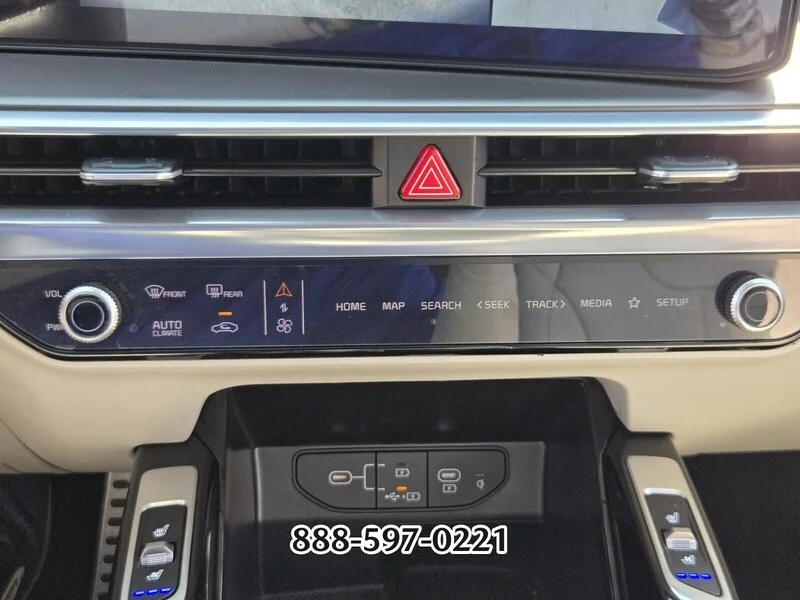 Used 2025 Gray KIA SX image 24