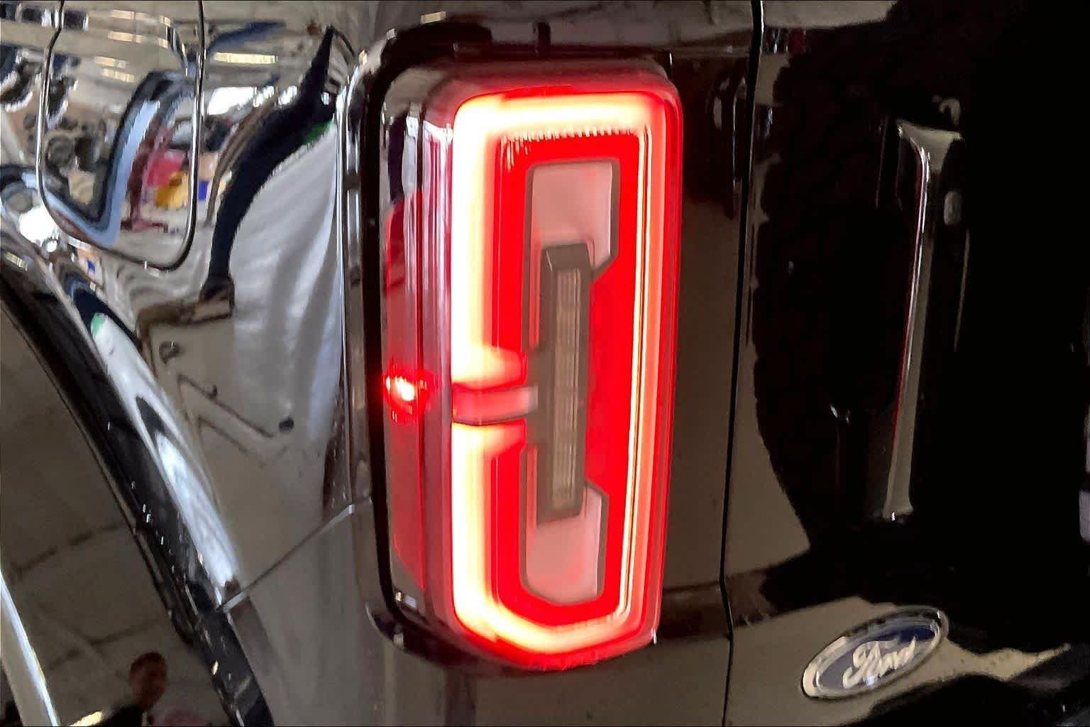 Used 2025 Shadow Black Ford Outer Banks image 24