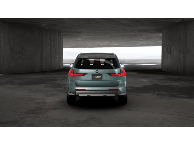New 2027 Cape York Green Metallic BMW xDrive28i image 5