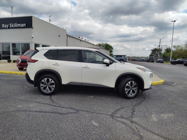 Used 2023 White Nissan SV image 8