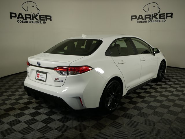 Certified Used 2024 Ice Cap Toyota Hybrid SE w/ Premium Pkg image 5