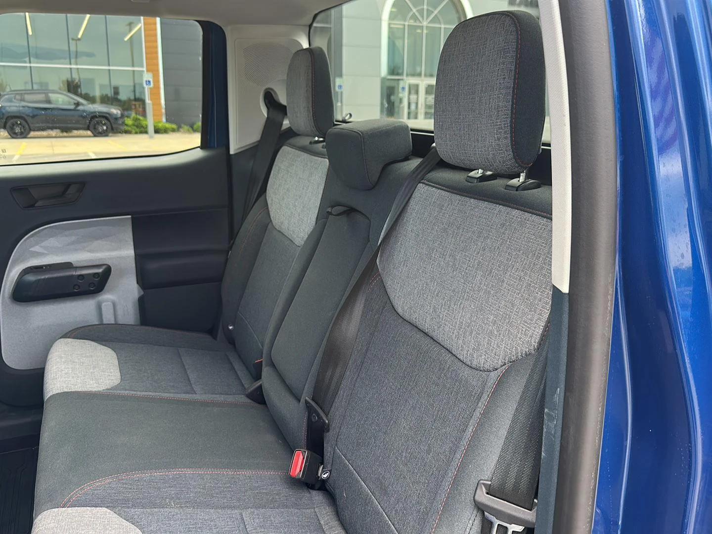 Used 2024 Atlas Blue Metallic Ford XLT image 25