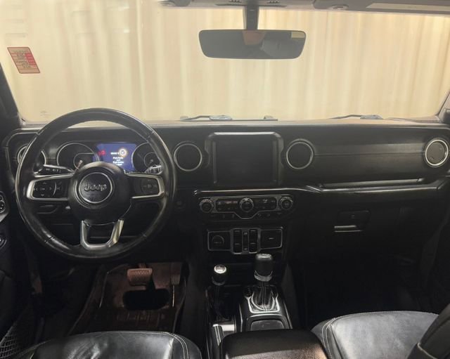Used 2018 Gray Jeep Sahara image 28