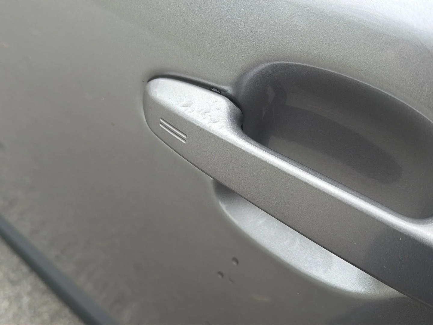 Used 2019 Silver Knockout Metallic Toyota XLE image 9