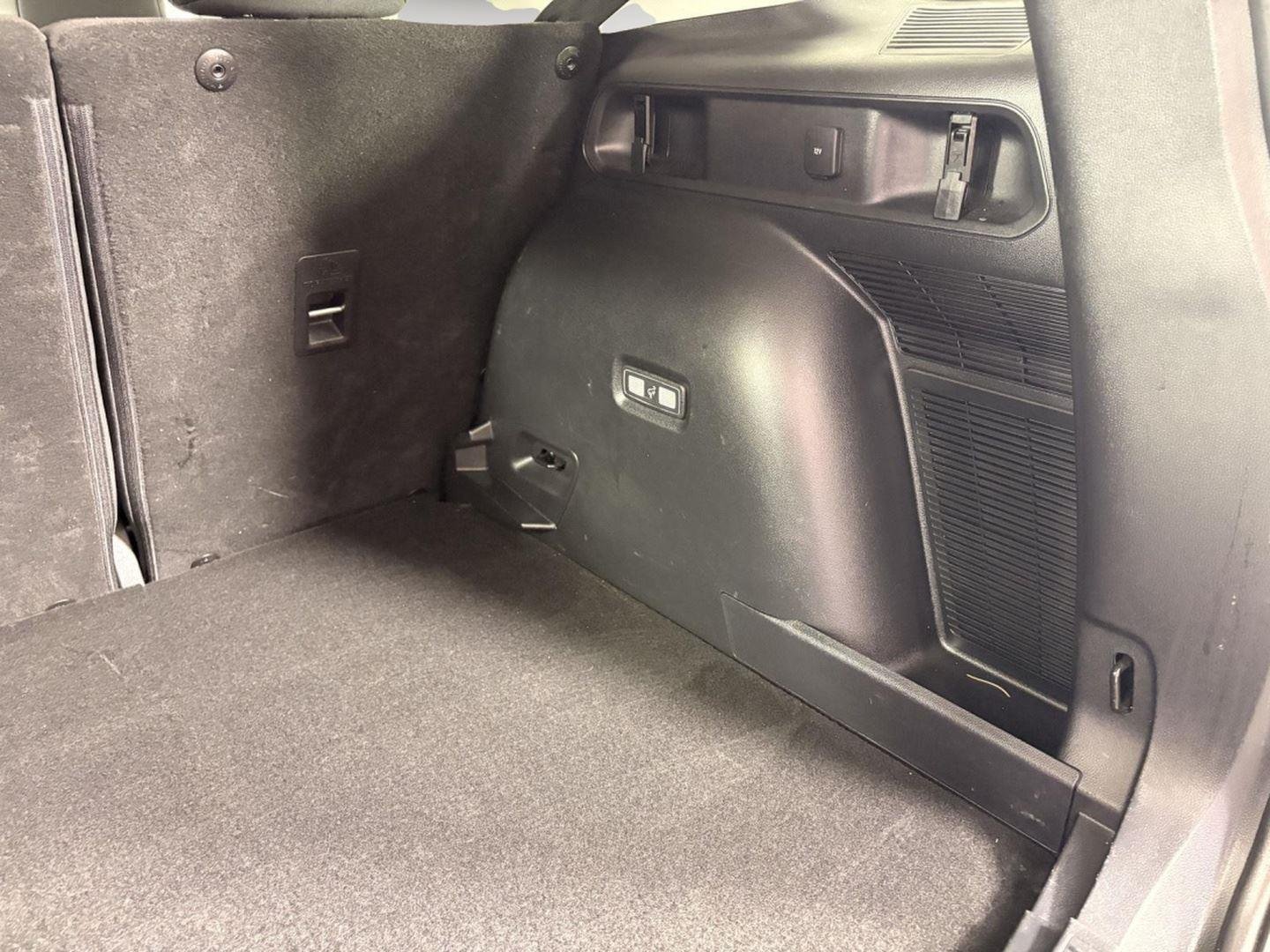 Used 2025 Shadow Black Ford Big Bend image 7
