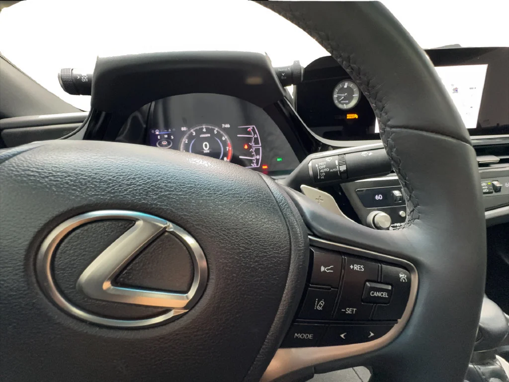 Used 2024 White Lexus 350 image 45