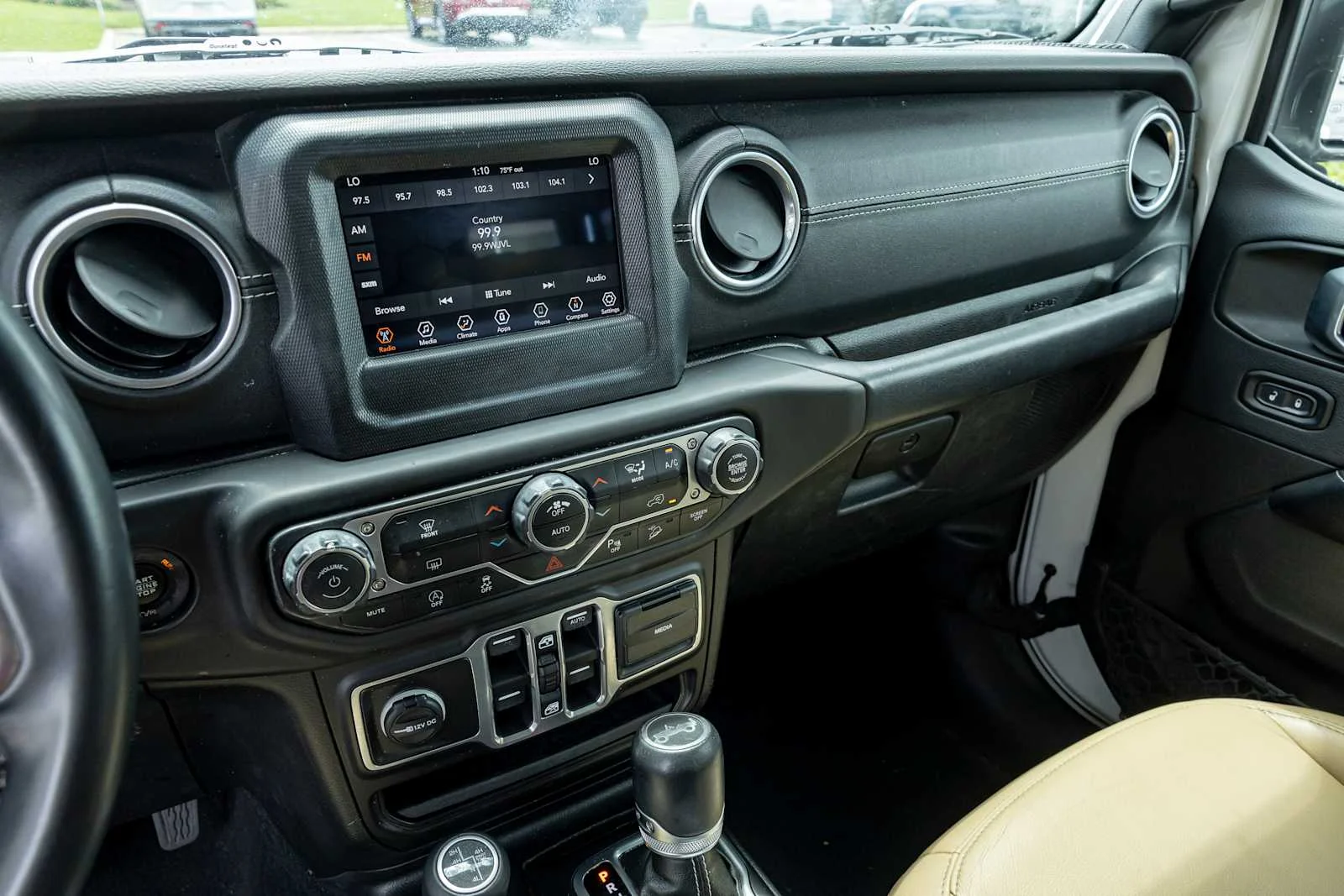 Used 2018 Bright White Clearcoat Jeep Sahara image 17