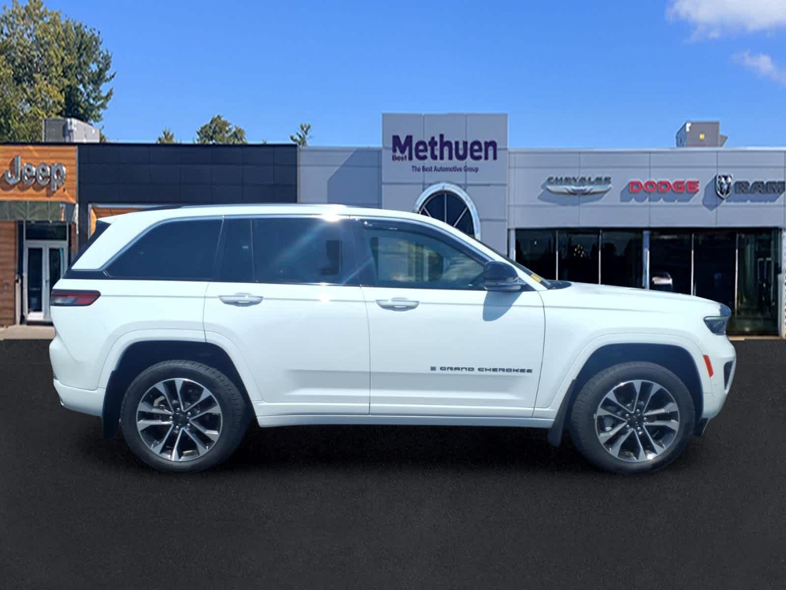 Used 2022 Bright White Clearcoat Jeep Overland image 2