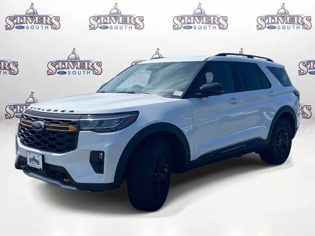 New 2026 White Ford Tremor image 5