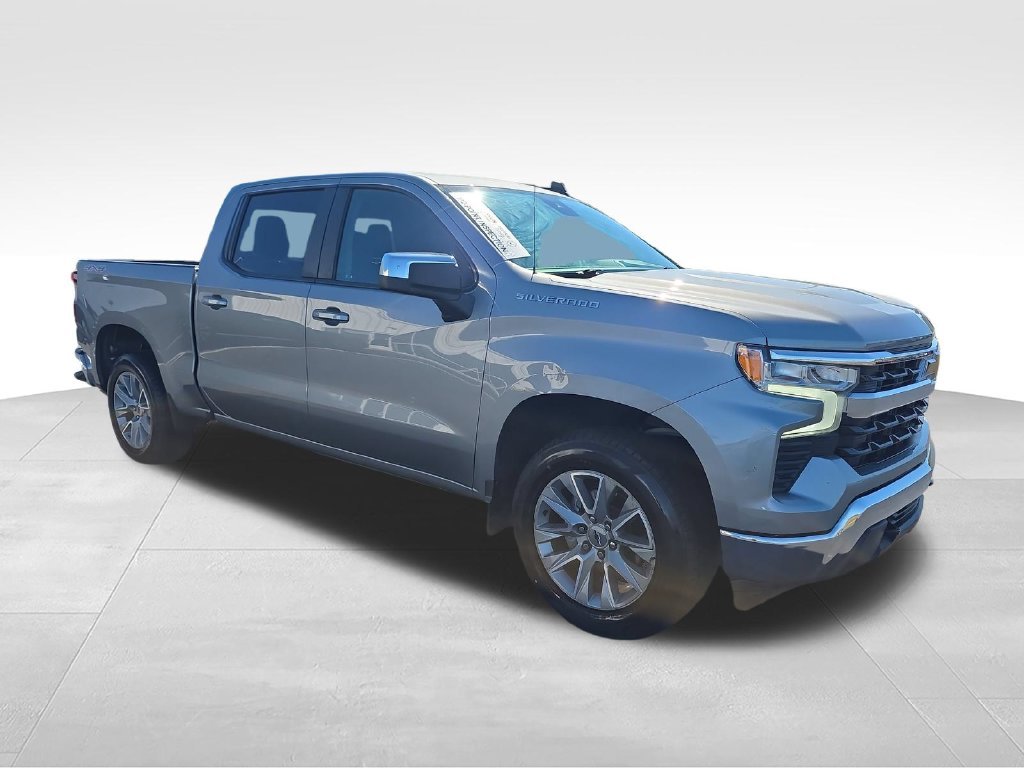 Used 2023 Gray Chevrolet LT image 7