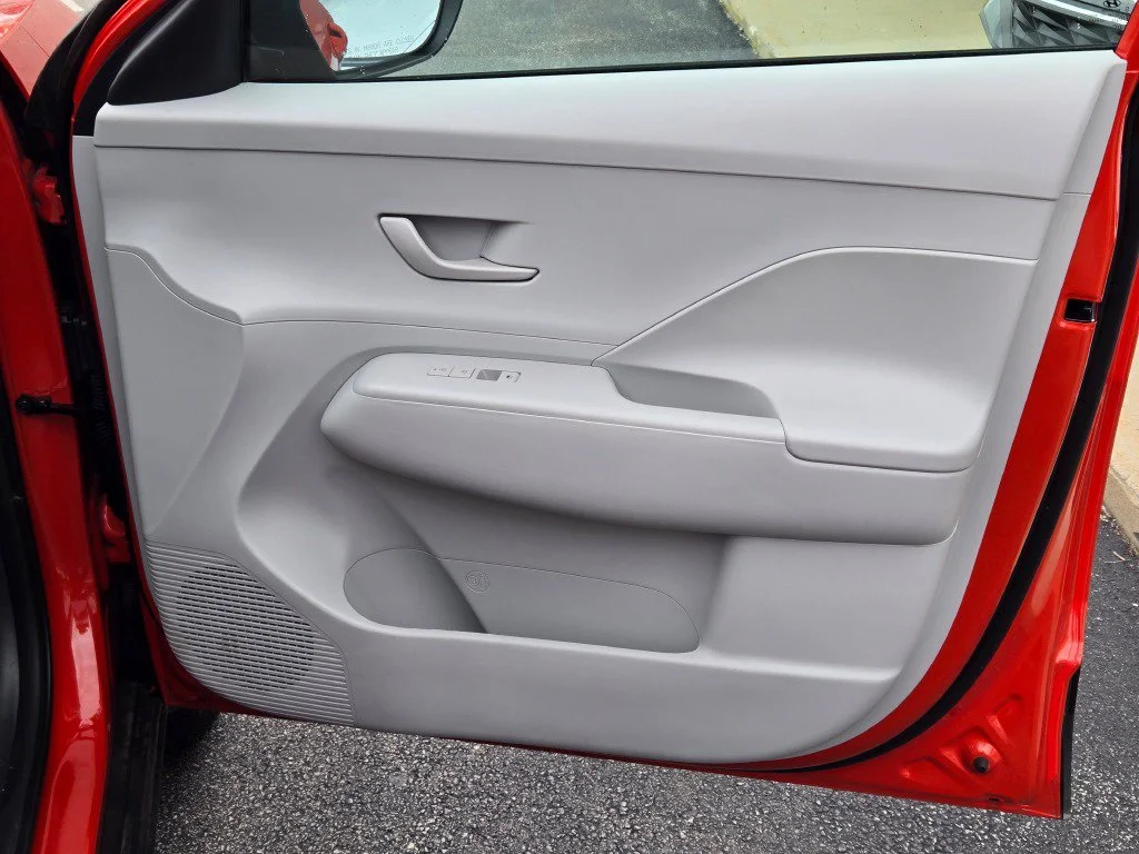 Used 2026 Orange Hyundai SEL Sport image 4