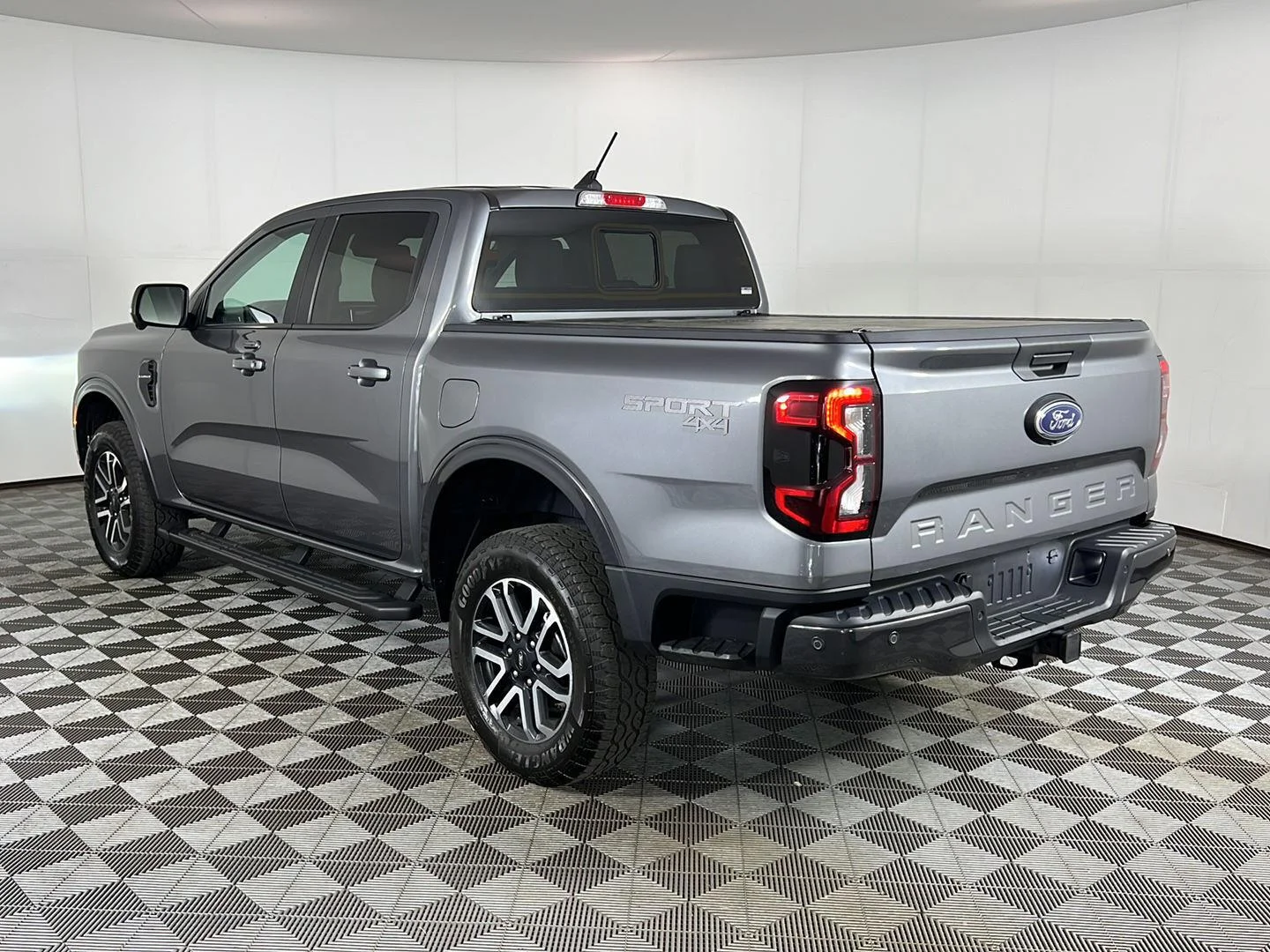 Used 2024 Carbonized Gray Ford LARIAT image 9