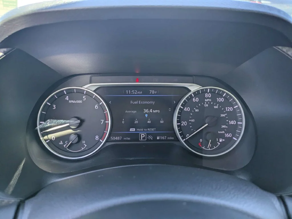 Used 2025  Nissan SV image 24