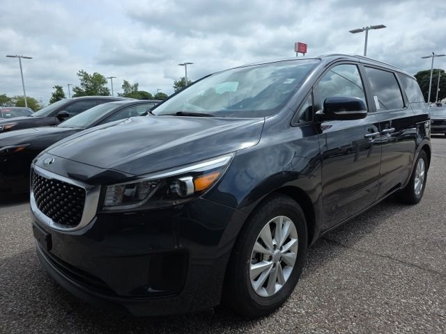 Used 2017 Blue Kia LX image 3