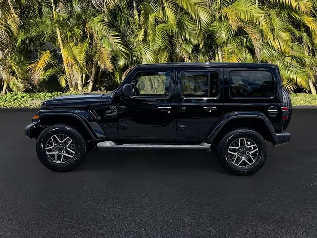New 2026 Black Clear-Coat Exterior Paint Jeep Sahara image 2