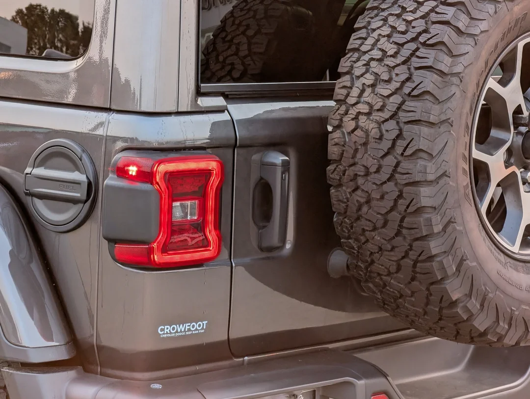 Certified Used 2021 Grey Jeep Unlimited Rubicon - - 4x4 - Leather - Cold Weather Grp - Trailer Tow - LED Grp & More! image 11