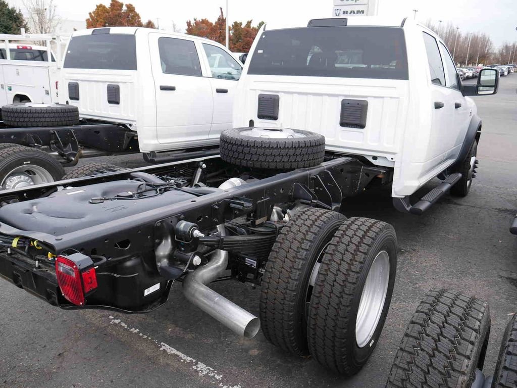 New 2026 Bright White Clear-Coat Exterior Paint RAM TRADESMAN image 7