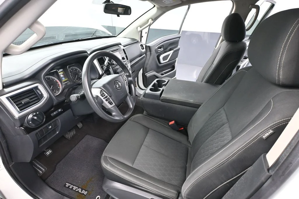 Used 2018 White Nissan SV image 19