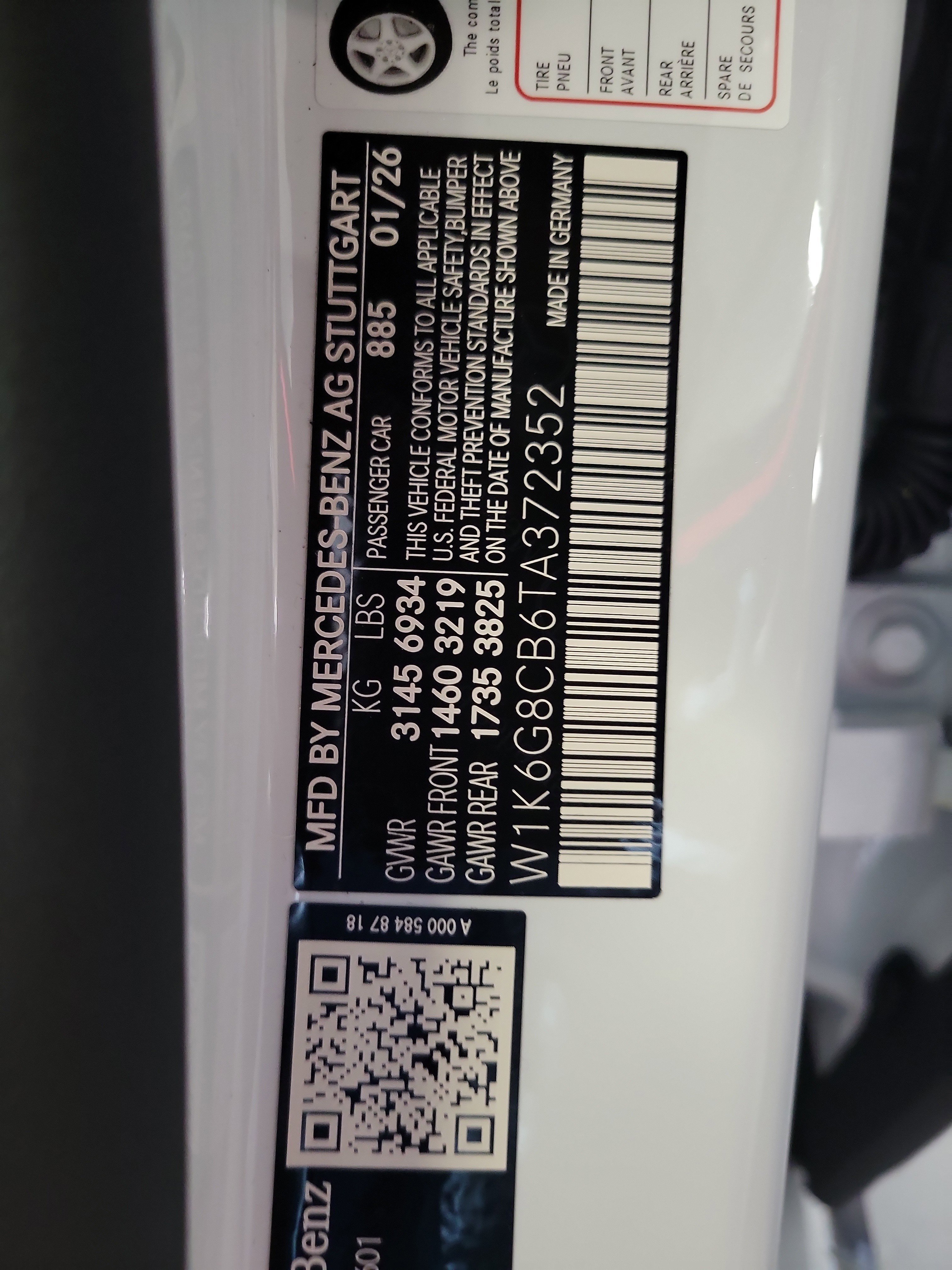 New 2026 MANUFAKTUR Moonlight White Metallic Mercedes-Benz AMG® S 63 E 4MATIC® Sedan image 62