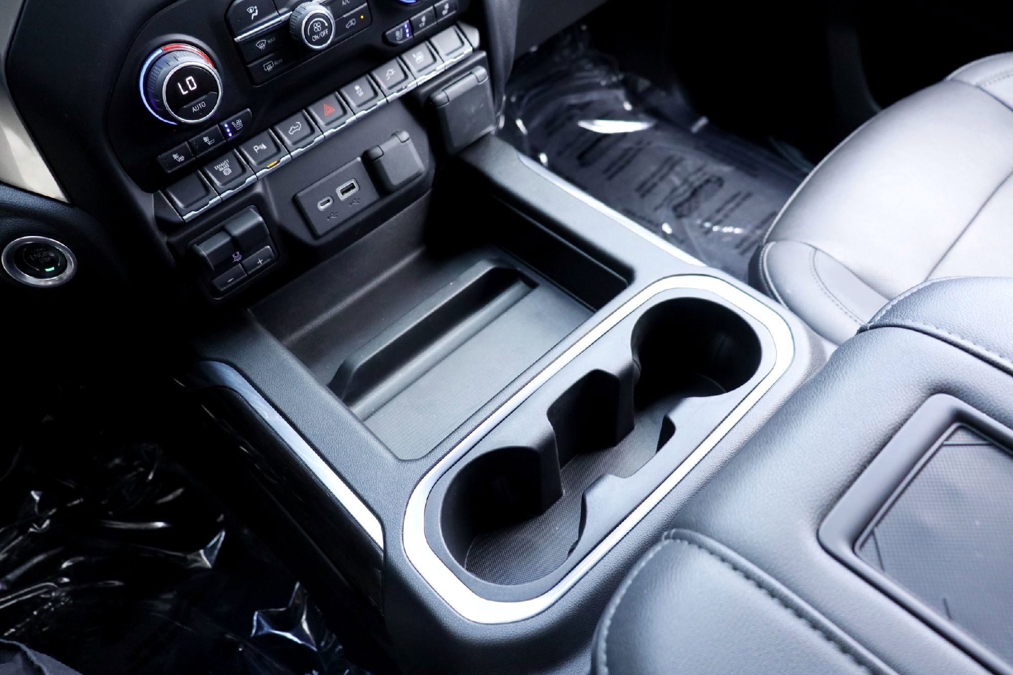 2022 Chevrolet Silverado 3500HD LTZ - Photo 17