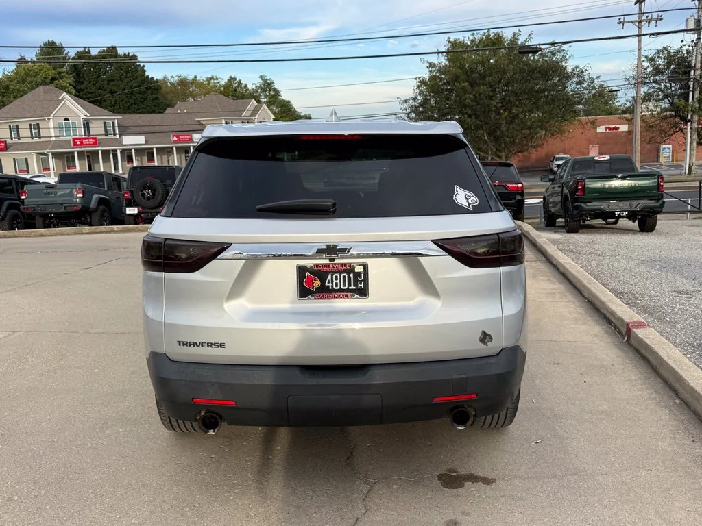 Used 2018 Silver Chevrolet LS image 7