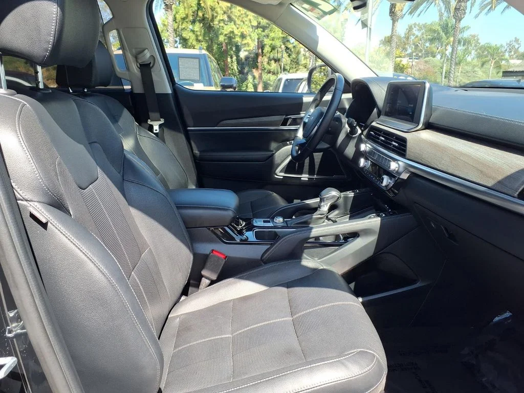 Certified Used 2022 Black Kia EX image 10