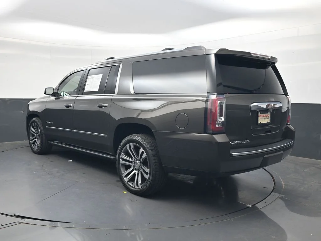 Used 2019 Gray GMC Denali image 7